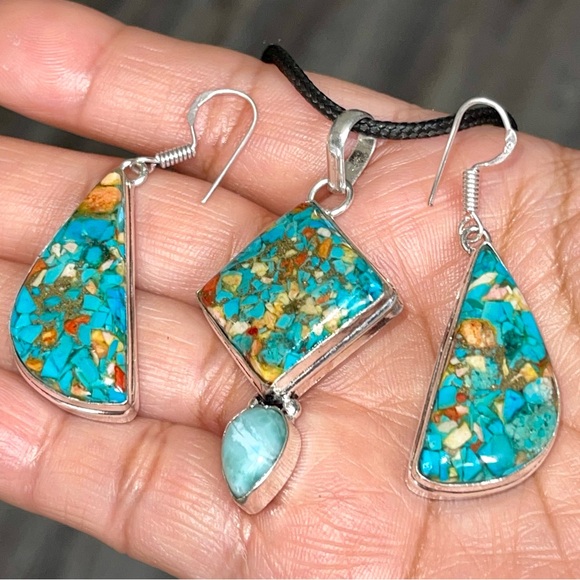 Blue Green Spiny Turquoise in Copper & Larimar Pendant  & Earrings - Picture 6 of 12